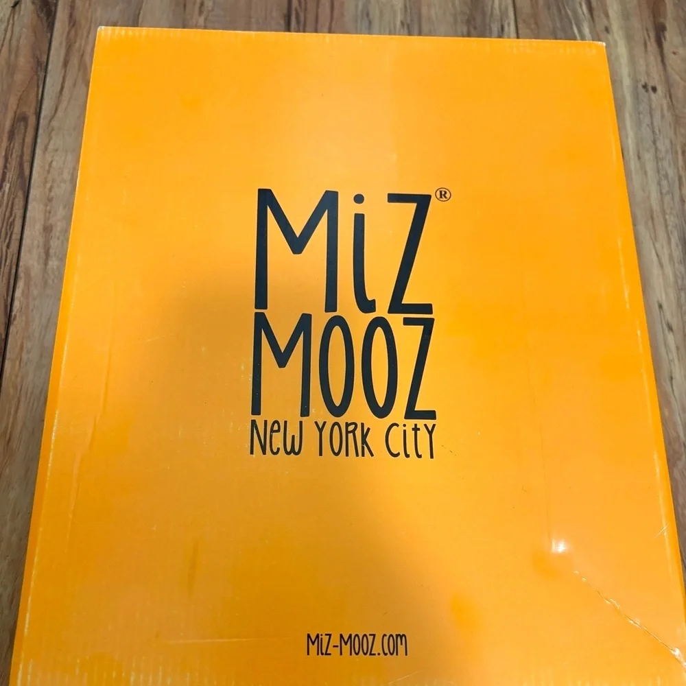 NIB Miz Mooz Leather Wool Lined Lace-Up Boots